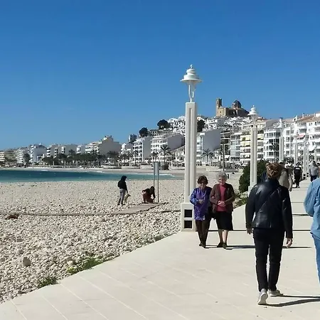Beachfront Apt! Ac - Pool - Parking Apartament