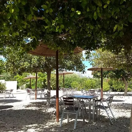 Beachfront Apt! Ac - Pool - Parking Apartment *