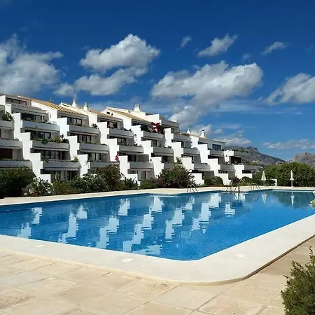 Beachfront Apt! Ac - Pool - Parking Apartment *